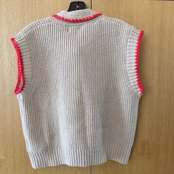 &Merci Tie Neck Sweater Knit Vest blanket stitch Cotton Red/ Tan Color Large - Picture 8 of 8